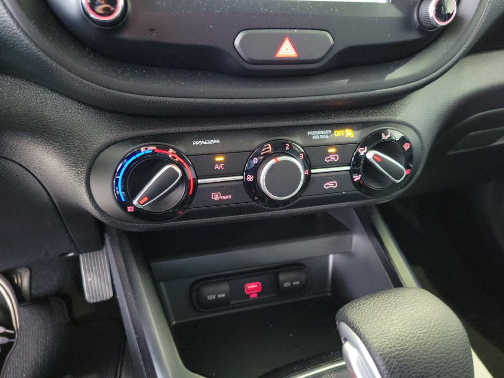 Used 2020 Kia Soul S FWD image 25