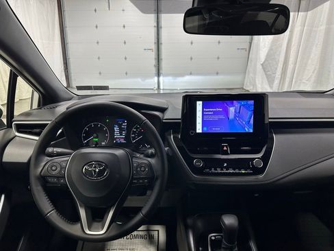 Used 2025 Toyota Corolla SE FWD image 16