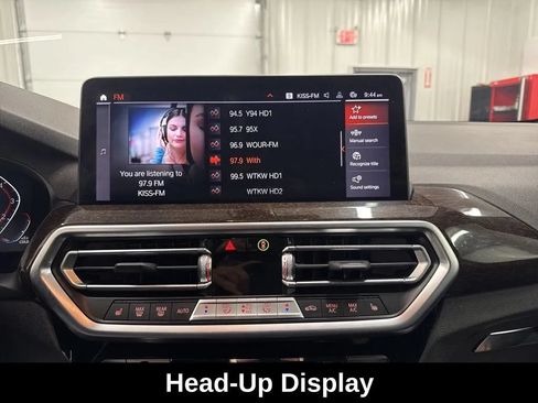 Used 2025 BMW X4 xDrive30i AWD/4WD image 14