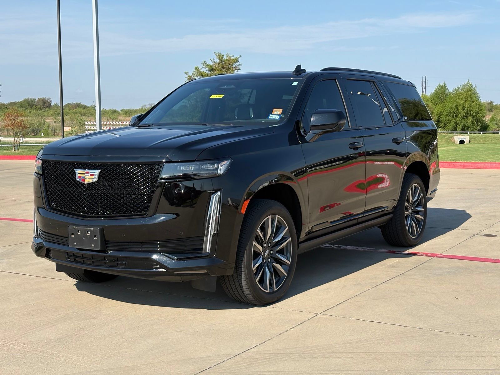 Used 2024 Cadillac Escalade Sport Platinum w/ Heavy-Duty Trailer Package AWD/4WD image 3