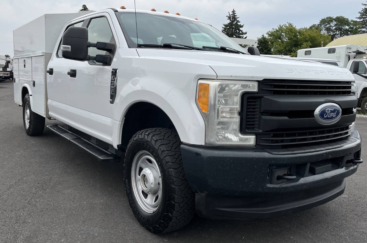 Used 2017 Ford F350 XL w/ Power Equipment Group AWD/4WD image 3