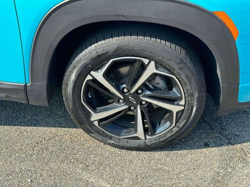 Used 2022 Chevrolet TrailBlazer RS w/ Technology Package image 7