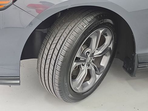 Used 2024 Honda Accord EX image 31