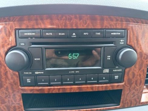 Used 2006 Dodge Ram 1500 Truck SLT image 20