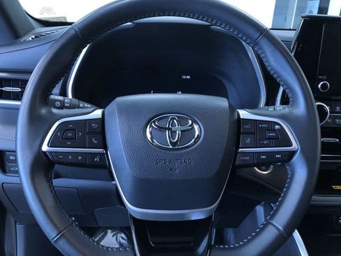 Certified 2025 Toyota Highlander XSE AWD/4WD image 24