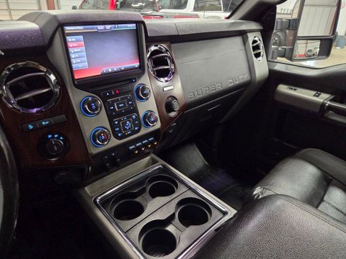 Used 2013 Ford F250 Lariat w/ Lariat Ultimate Pkg AWD/4WD image 48