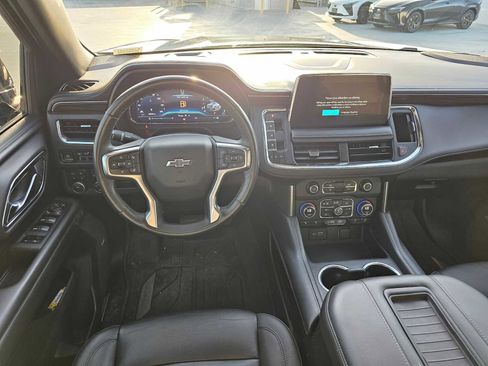 Used 2023 Chevrolet Suburban Z71 w/ Luxury Package image 20