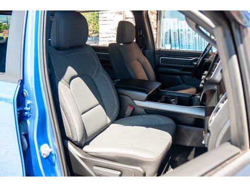 Used 2022 RAM 1500 Big Horn AWD/4WD image 14