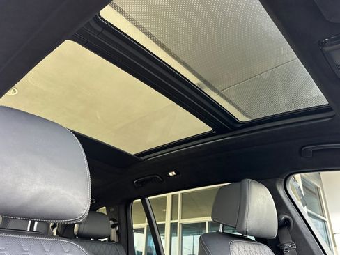 Used 2023 BMW X7 M60i w/ Executive Package image 18