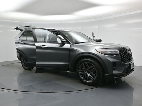 New 2026 Ford Explorer ST AWD/4WD image 31