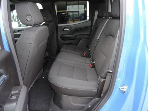 New 2025 GMC Canyon Elevation w/ Convenience Package image 16