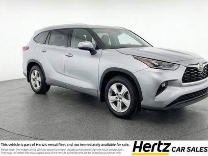 Used 2025 Toyota Highlander LE