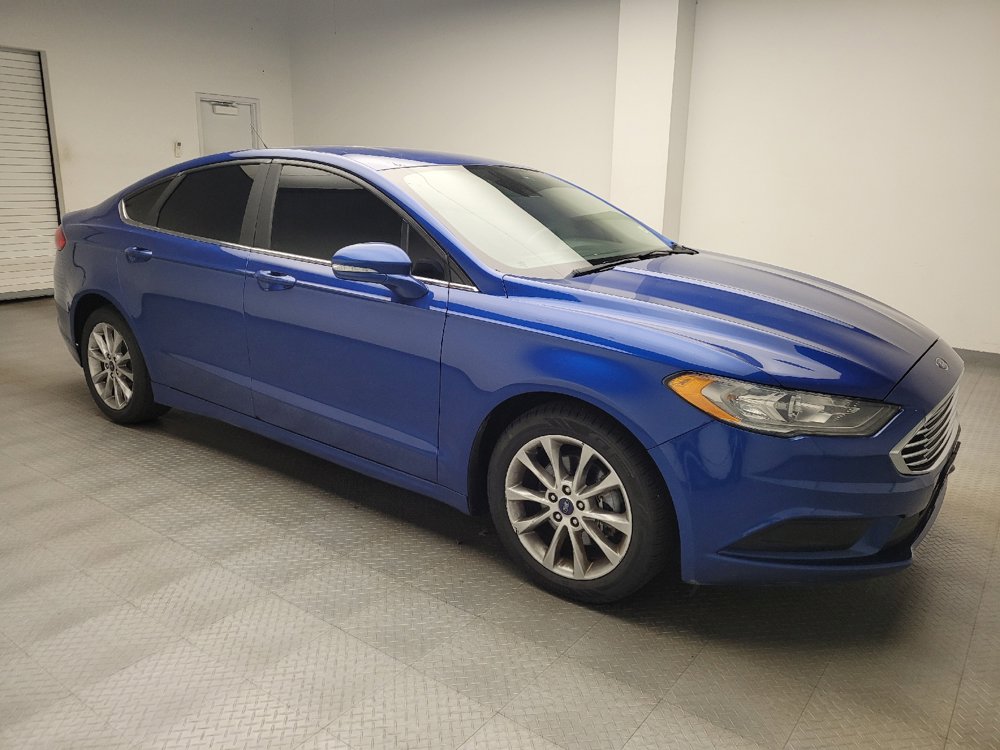 Used 2017 Ford Fusion SE FWD image 11