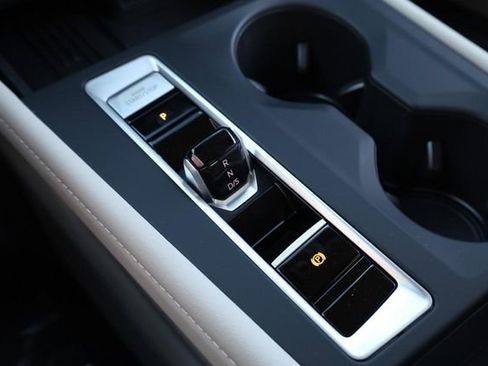 New 2026 Volkswagen Atlas SE image 17