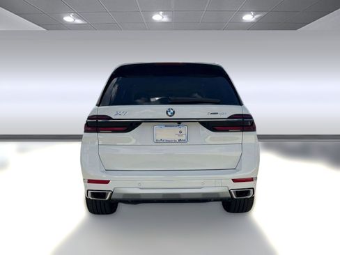 Used 2026 BMW X7 xDrive40i AWD/4WD image 10