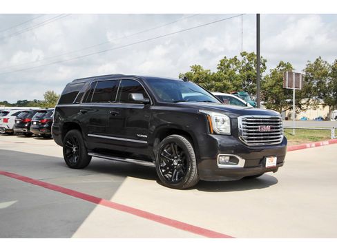 Used 2020 GMC Yukon SLT w/ Premium Edition image 2