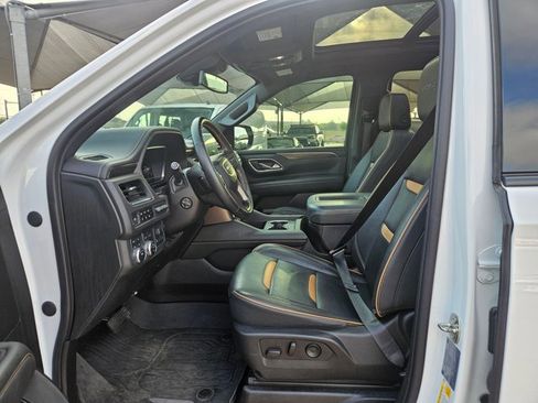 Used 2023 GMC Yukon XL AT4 w/ Technology Package AWD/4WD image 15