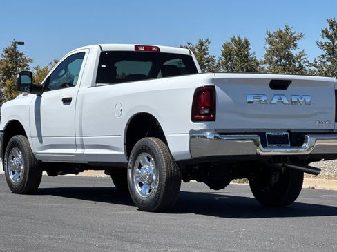 New 2026 RAM 2500 Tradesman w/ Chrome Appearance Group AWD/4WD image 5