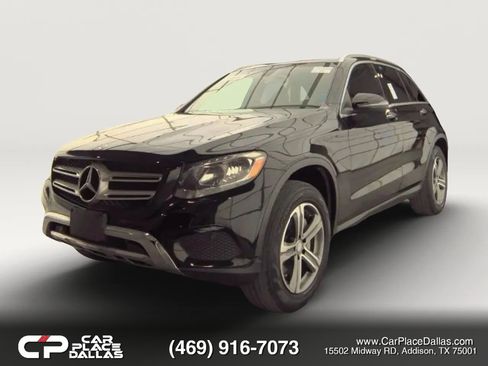Used 2017 Mercedes-Benz GLC 300 4MATIC w/ Premium 2 Package image 1