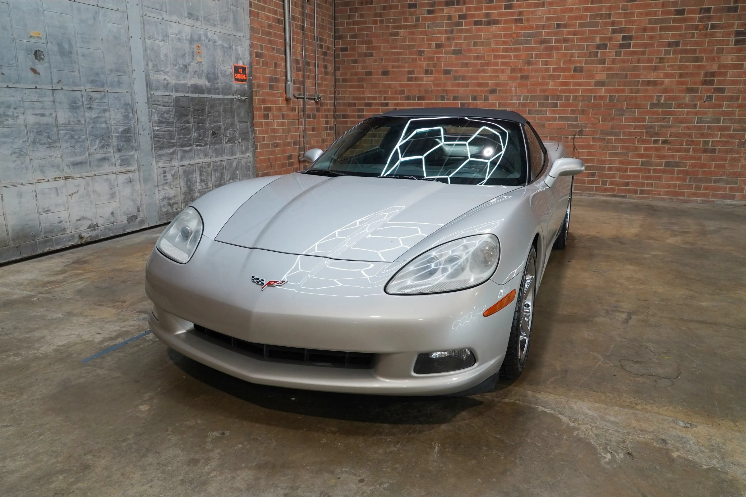 Used 2006 Chevrolet Corvette Coupe w/ Preferred Equipment Group RWD image 6