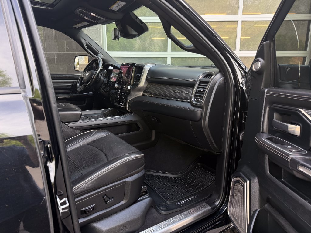 Used 2021 RAM 2500 Limited AWD/4WD image 49