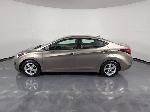Used 2014 Hyundai Elantra SE FWD image 8