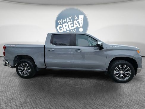 Used 2024 Chevrolet Silverado 1500 LT AWD/4WD image 2