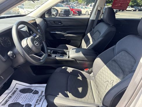 Used 2024 Nissan Pathfinder S w/ Cargo Package image 16