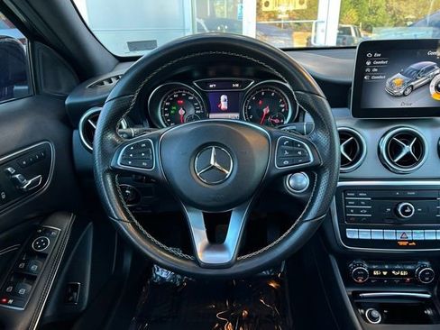 Used 2018 Mercedes-Benz GLA 250 4MATIC image 17