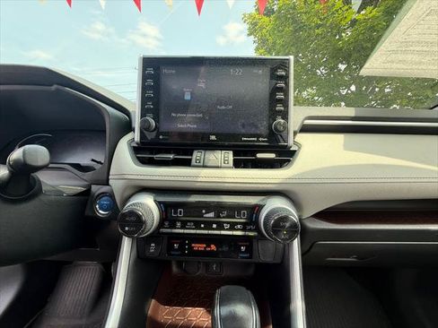 Certified 2022 Toyota RAV4 Limited w/ Limited Grade Weather Package AWD/4WD image 9
