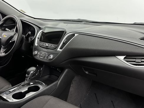 Used 2024 Chevrolet Malibu LS image 33