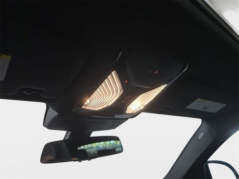 Used 2019 BMW X4 M40i w/ Driving Assistance Package image 25