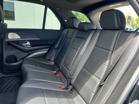 Certified 2025 Mercedes-Benz GLE 350 4MATIC image 33