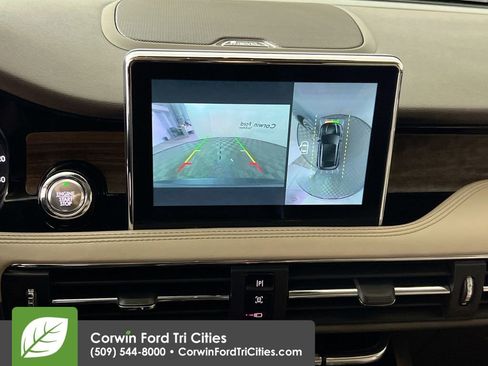 Used 2020 Lincoln Corsair Reserve image 22