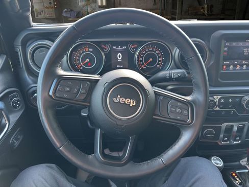 Used 2022 Jeep Wrangler Sport AWD/4WD image 20