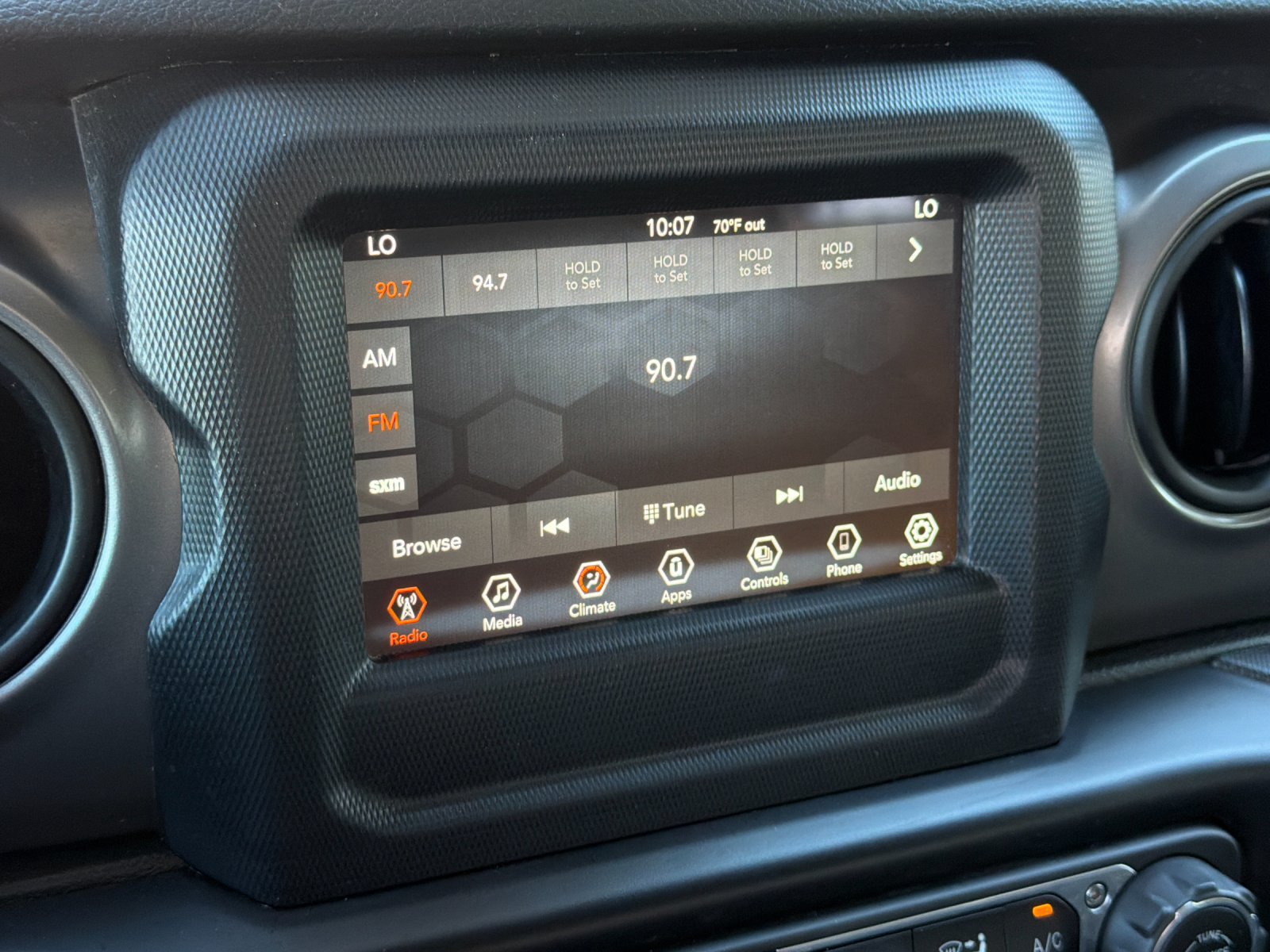 Used 2021 Jeep Gladiator Sport AWD/4WD image 16