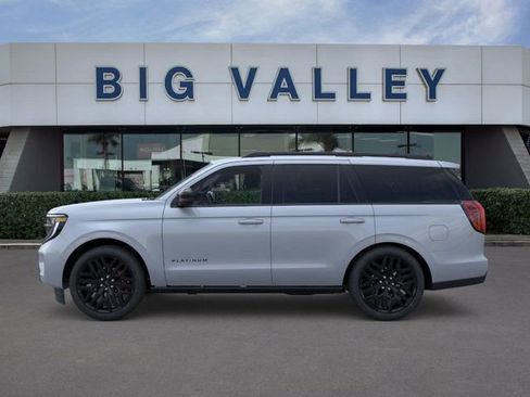 New 2026 Ford Expedition Platinum w/ Stealth Performance Package image 3