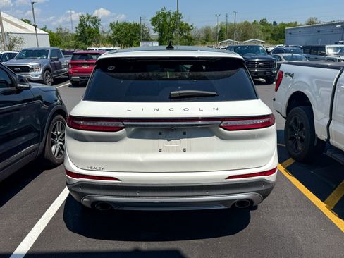 Used 2023 Lincoln Corsair AWD w/ Equipment Group 102A image 5