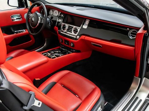 Used 2020 Rolls-Royce Dawn RWD image 46