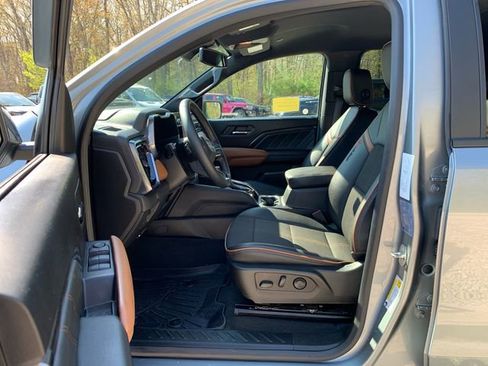 Used 2023 GMC Canyon AT4 AWD/4WD image 28
