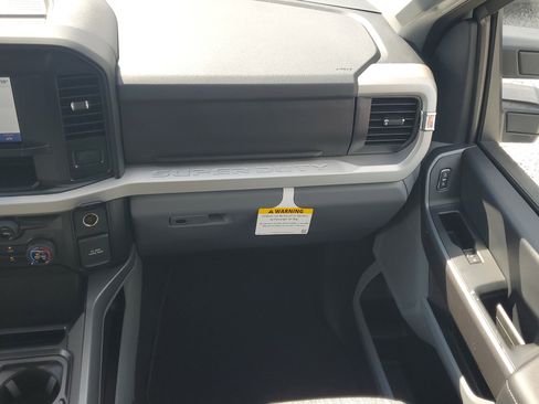 New 2026 Ford F250 XLT w/ FX4 Off-Road Package image 13