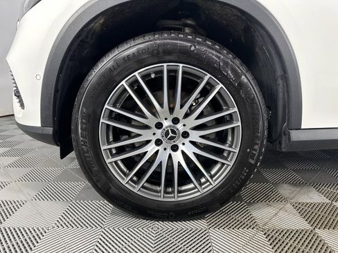 Used 2023 Mercedes-Benz GLC 300 4MATIC image 7