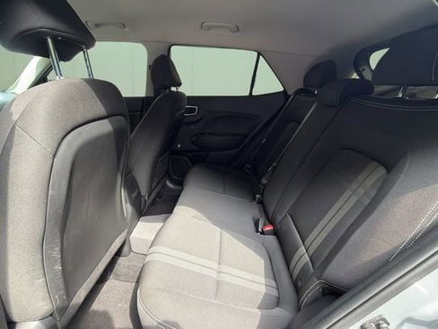 Used 2021 Hyundai Venue SEL FWD image 22