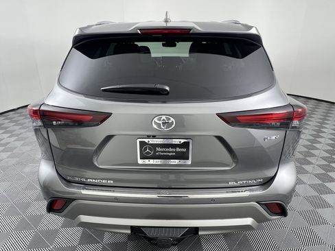 Used 2026 Toyota Highlander Platinum AWD/4WD image 11
