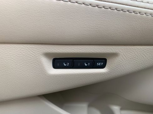 Used 2017 Nissan Murano Platinum w/ Platinum Technology Package AWD/4WD image 15