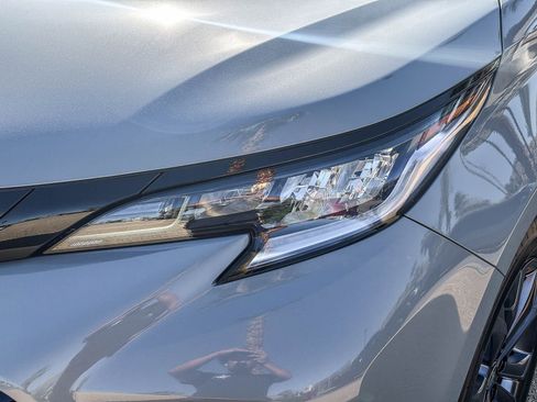 New 2026 Toyota Sienna XSE FWD image 9
