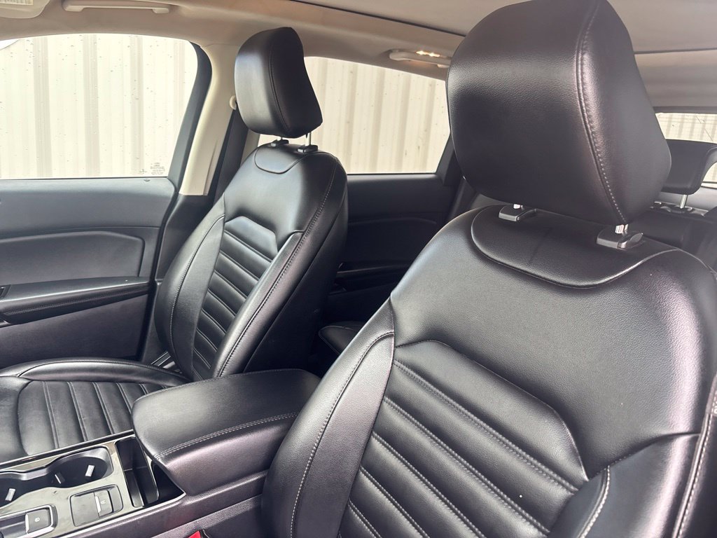 Used 2020 Ford Edge SEL w/ Convenience Package AWD/4WD image 19