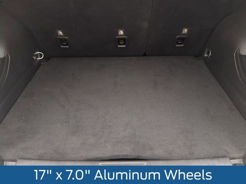 Used 2021 Jeep Renegade Latitude FWD image 30