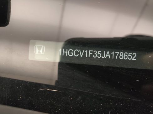 Used 2018 Honda Accord Sport image 33