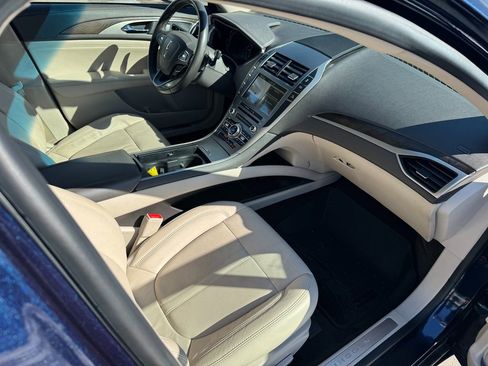 Used 2017 Lincoln MKZ Reserve w/ Climate Package image 12